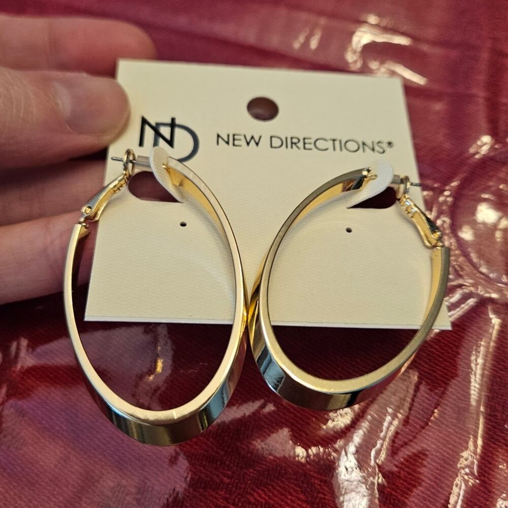 New Directions Gold Tone Large Tapered Hoop Earrings NWT Deadstock